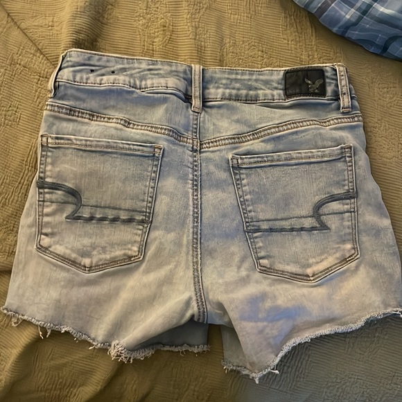 American eagle size 8 hi-rise shortie - Picture 2 of 3